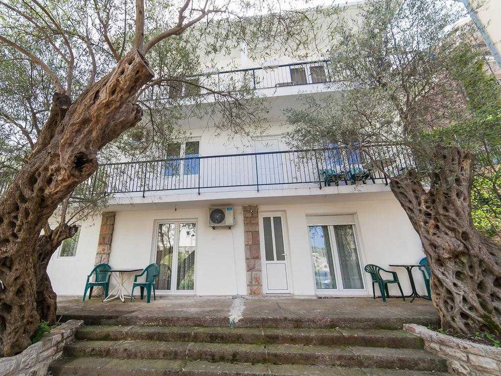 Hana Accommodation Sveti Stefan Ngoại thất bức ảnh