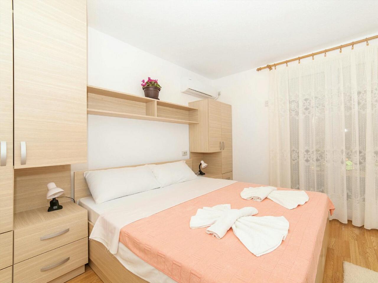 Hana Accommodation Sveti Stefan Ngoại thất bức ảnh