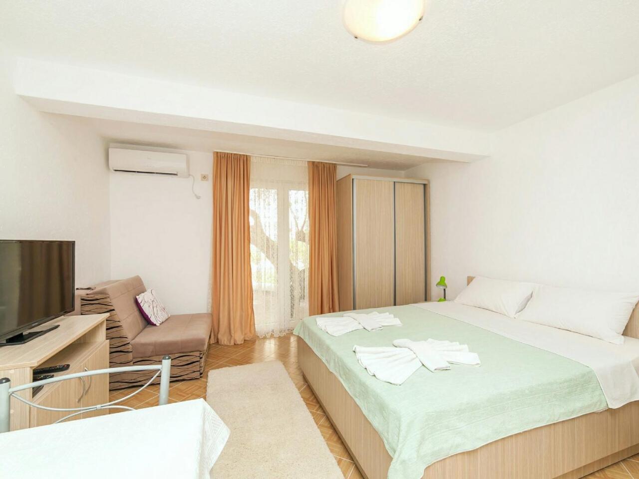Hana Accommodation Sveti Stefan Ngoại thất bức ảnh