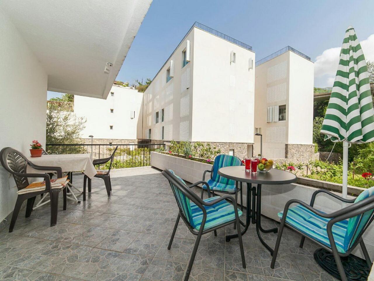 Hana Accommodation Sveti Stefan Ngoại thất bức ảnh
