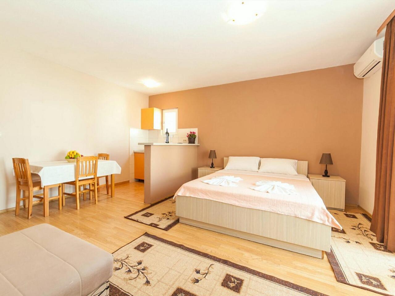 Hana Accommodation Sveti Stefan Ngoại thất bức ảnh