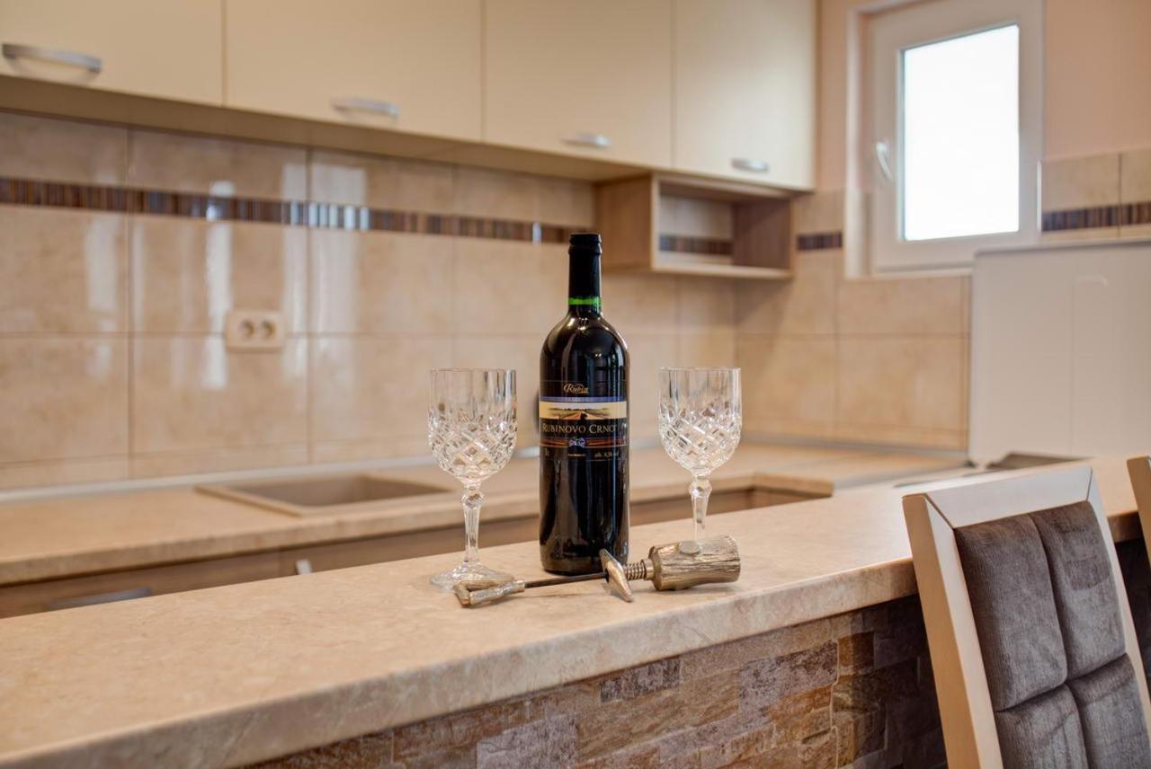 Hana Accommodation Sveti Stefan Ngoại thất bức ảnh