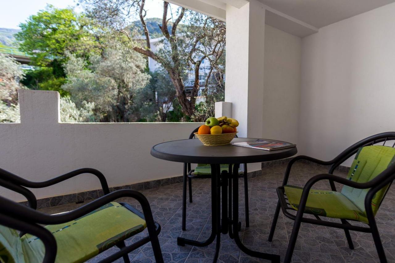 Hana Accommodation Sveti Stefan Ngoại thất bức ảnh
